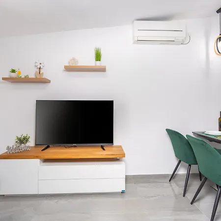 In With Kitchen * Pinezici (Krk)