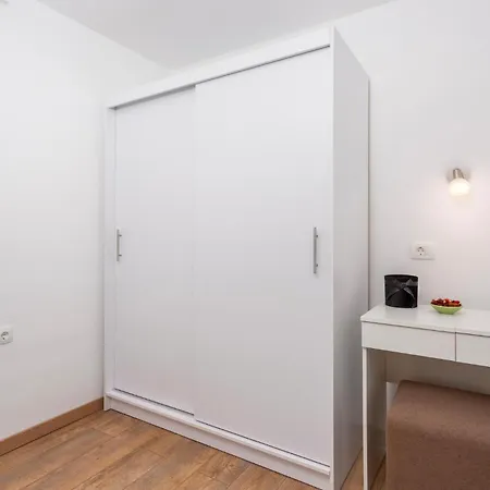 Apartment In With Kitchen